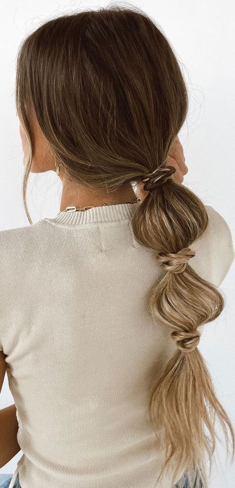 boho bubble ponytail, bubble ponytail, wedding hairstyle Bubble Braid Hairstyles Wedding, Bubble Ponytail Wedding, Bubble Braid Low Pony, Messy Bubble Ponytail, Bubble Braid Wedding Hair, Bridesmaid Bubble Ponytail, Bridal Hair Half Up Bubble Braid, Elegant Bubble Ponytail, Boho Bubble Braids Wedding