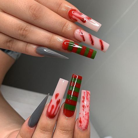 READ BIO/HIGHLIGHTS B4 DM on Instagram: “Freddy Krueger vibezzzz 🩸 • • Follow @nailsbylily____ • • #phxnails #phoenixnailtech #aznails #aznailtech #tempenails #mesanails…” Freddy Krueger Nails, Horror Nails, Holloween Nails, Halloween Acrylic Nails, Cute Halloween Nails, Green Nail, Acrylic Nails Coffin Pink, Bling Acrylic Nails, Halloween Nail Designs