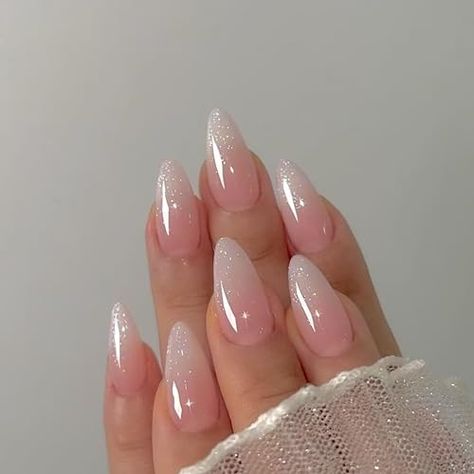 Spring Nails Ombre 2024: Cute, Glitter, French, and Pastel Color Ideas Composition Techniques, Natural Gel Nails, 2023 Nails, Glitter Rosa, Pink Ombre Nails, Ombre Nails Glitter, Ombre Pink, Colorful Nails, Summery Nails