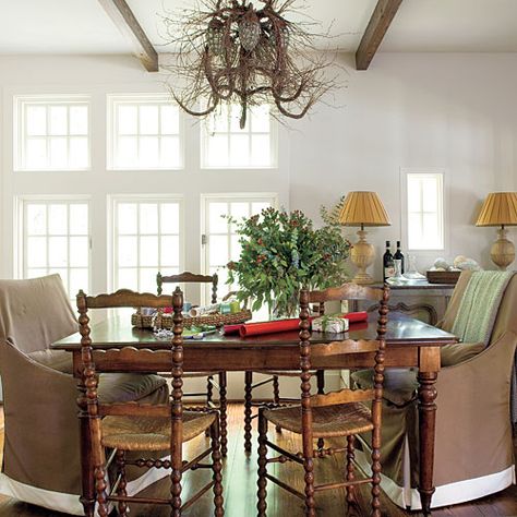 79 Stylish Dining Room Ideas Southern Dining Room Decor, Southern Dining Room, Southern Living Rooms, Formal Living Room Decor, Dining Room Decorating Ideas, Dining Room Decorating, Stylish Dining Room, Diy Dining Room, Country Dining Rooms