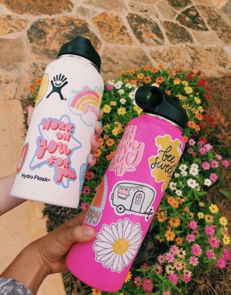 Custom Hydro Flask, Hydro Flask Bottle, Working Bee, Hydro Flask Water Bottle, Vsco Pictures, Flask Water Bottle, Cute Water Bottles, Hydroflask Stickers, Vsco Filter