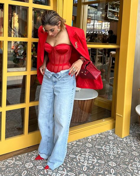 Mariela Espinal | #ootd for two event in Philly 📍 First Event- @flyfrontier conexión Philly to DR🇩🇴 Second Event- Special invitation Opening… | Instagram Corset Jeans Outfit, Xmas Outfits, Fashionable Work Outfit, Corset Outfit, What To Wear Today, Zara Blazer, Dinner Outfits, Fashion Attire, Red Outfit