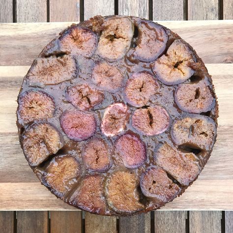 Fig Pie, Upside Down Cake Recipe, Fig Cake, Vegan Pie, Fig Recipes, Cake Vegan, Gourmet Vegan, Vegan Gluten Free Recipes, Fresh Figs