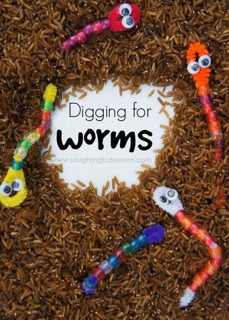 Digging for worms activity for kids. Great for developing fine motor skills with threading beads onto pipe cleaners. Preschool Bead Activities, Worm Sensory Bin, Bug Catcher Craft, Superworm Activities Eyfs, Superworm Activities, Bird Theme Preschool, Threading Beads, Coloured Rice, Finger Gym