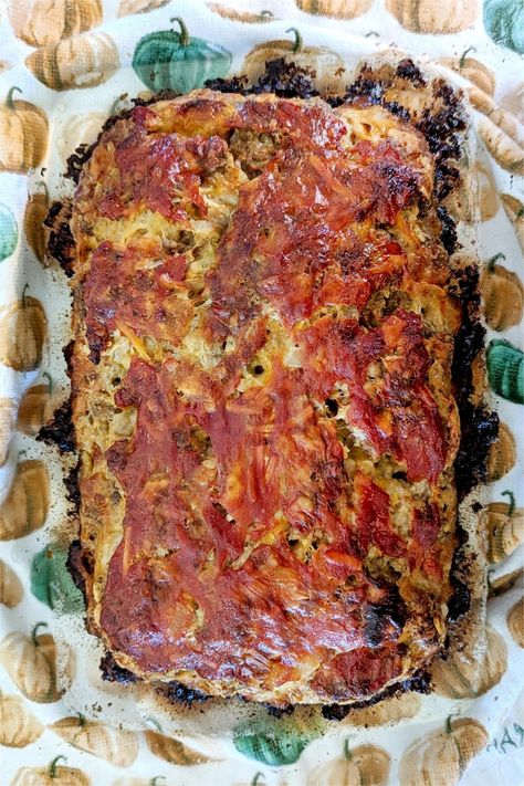 Meatloaf Joanna Gaines, Magnolia Table Meatloaf Recipe, Magnolia Meatloaf Recipe, Magnolia Table Meatloaf, Magnolia Table Recipes Joanna Gaines Kitchen, Joanna Gaines Meatloaf Recipe, Joanna Gaines Dinner Recipes, Trisha Yearwood Meatloaf Recipe, Trisha Yearwood Turkey Recipe