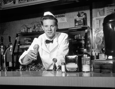 The lost slang of the Soda Jerk | Soda jerks served sundaes and malts in white caps and jackets. Soda Jerk, Ice Cream Man, Soda Fountain, Ice Cream Parlor, Cream Soda, The Good Old Days, Good Old, Vintage Images, Vintage Photos