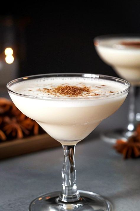 What To Mix With Rum Chata, Rum Chata Christmas Drinks, Rum Chata Martini, Rum Chatta Drinks, Rum Chata Recipes, Vanilla Vodka Recipes, Eggnog Martini Recipe, Malibu Recipes, Rumchata Cocktails