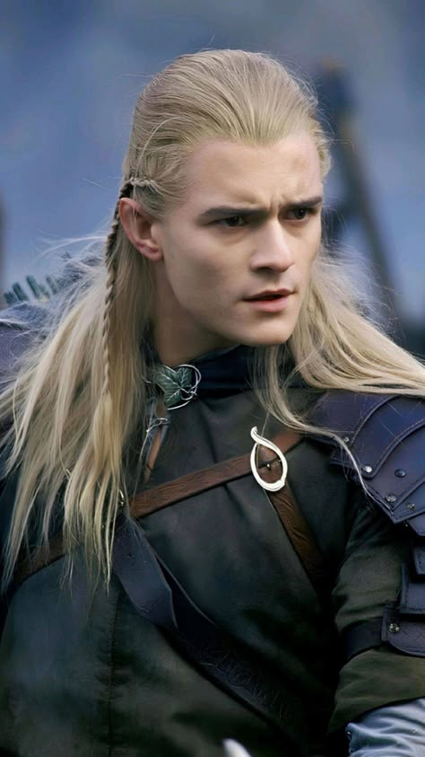 Lotr Legolas Wallpaper, Legolas Lockscreen, Orlando Bloom Aesthetic Wallpaper, Legolas Wallpaper Aesthetic, The Lord Of The Rings Aesthetic, Orlando Bloom Funny, Legolas Aesthetic, Legolas Wallpaper, Legolas Funny