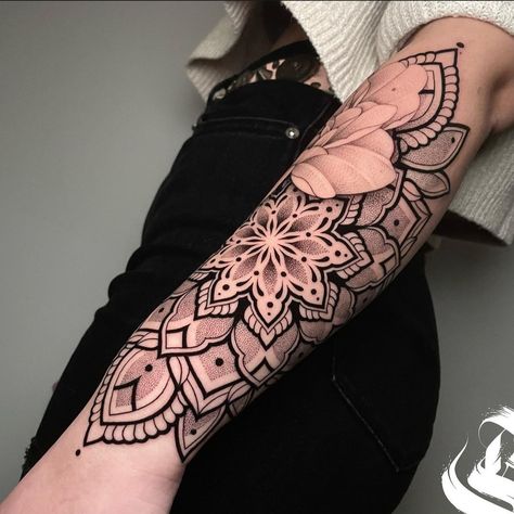 Mandala Tattoo Black And Grey, Bold Mandala Tattoo, Mandala Tattoo On Wrist, Mandala Elbow Tattoo Women, Mandala Cuff Tattoo, Mandala Tattoo Sleeve Women, Mandala Tattoo Leg, Forearm Mandala Tattoo, Tattoo Bein Frau