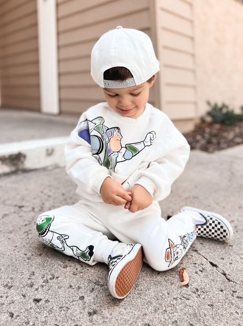 Disney Outfits For Boys, Toddler Boy Disney World Outfits, Boys Disney Outfits, Toddler Disneyland Outfit, Toddler Boy Disney Outfit, Boy Disney Outfits, Buzz Lightyear Outfit, Disney Outfits For Kids, Cute Toddler Boy Outfits