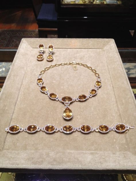 Modern Golden Citrine and Diamond Parure  1stdibs Necklace Set Diamond, Real Diamond Necklace, Diamond Accessories, Silver Necklace Set, Citrine Jewelry, Diamond Necklace Set, Citrine Necklace, Diamond Bangles Bracelet, Set Jewelry