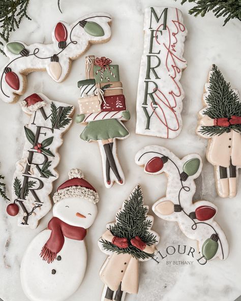 Instagram Christmas Ginger Cookies, Cookies For Santa Decorated, Christmas Hat Cookies Decorated, December Cookies, Elegant Christmas Cookies Decorated, Merry Christmas Cookies Decorated, White Christmas Cookies, Cookies Christmas Decorated, Christmas Baby Shower Cookies