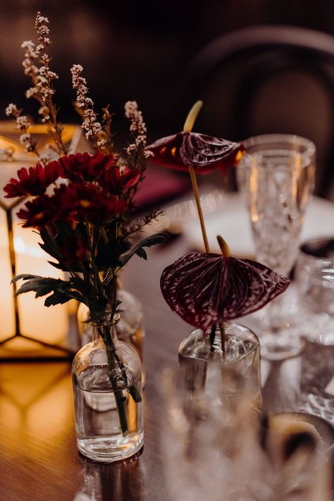 Bud Vases Burgundy Flowers, Amber Wedding Centerpiece, Burgundy Boho Wedding Decor, Burgundy Bud Vase Centerpiece, Moody Bud Vases Wedding, Burgundy Bud Vases, Moody Bud Vases, Moody Centerpieces Wedding, Burgundy Flower Centerpieces