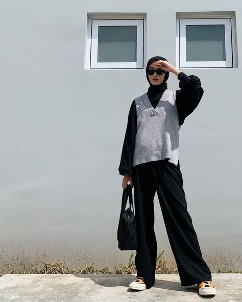 Eid Fashion, Muslim Style, Street Hijab Fashion, Black Attire, Modern Hijab Fashion, Hijab Fashionista, Modest Fashion Hijab, Hijab Ootd, Casual Hijab Outfit