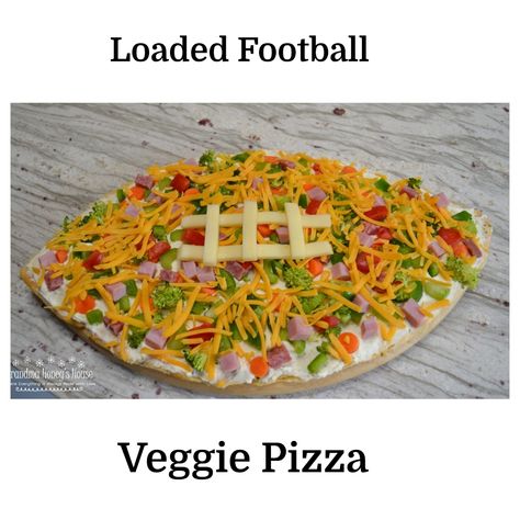 Crescent Dough Recipes, Football Shaped Foods, Football Pizza, Tailgate Ideas, Game Day Appetizers, Party Things, Dough Recipes, Crescent Dough, Veggie Pizza