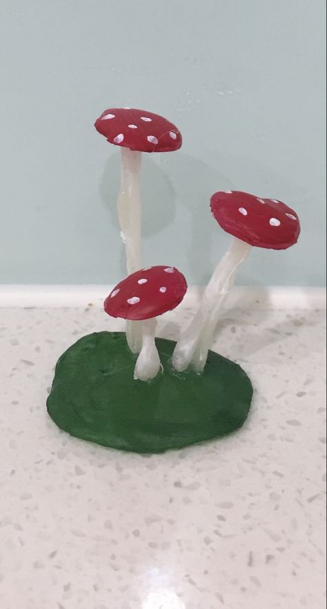 Mini mushroom made out of hot glue and paint Hot Glue Mushrooms, Glue Craft, Mushroom Kingdom, Mini Mushroom, Fairy Crafts, 3d Shapes, Mushroom Art, Pencil Art Drawings, Diy Stuff