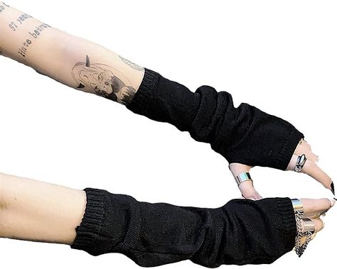 black arm warmers !! Scene Punk, Women Gloves, Punk Accessories, Black Moon, Soft Grunge, Glam Fashion, Arm Sleeve, Womens Gloves, Knitting Materials