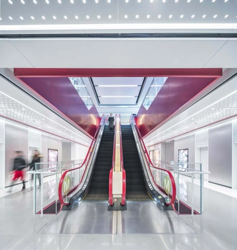 Gallery of Shanghai Shimao Festival City Renovation / Kokaistudios - 15 Shopping Mall Atrium, Escalator Design, Commercial Complex Design, Mall Atrium, Mall Interior, Valentine's Day Events, College Architecture, Cruise Terminal, Store Experience