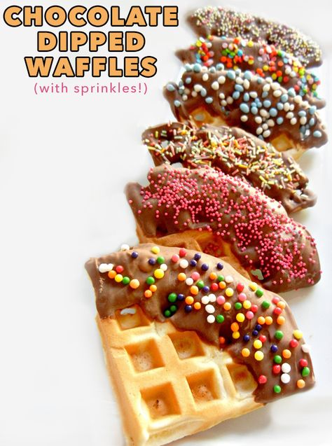 Chocolate Dipped Waffles (with sprinkles!) Party Food Ideas For Kids, Waffle Pops, Food Ideas For Kids, Healthy Party Food, Sweet Potato Waffles, Appetizers For Kids, Waffle Cake, Party Food Ideas, Dessert Chocolate