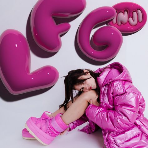 Electro-pop Gen-Z Songstress INJI Shares Debut EP LFG INJI SHARES DEBUT EP LFG LISTEN HERE TOUR STOPS IN LOS ANGELES AT THE ECHOPLEX JUNE 26 AND NEW YORK AT ELSEWHERE JUNE […] Club Music, Beauty Pop, Single Girl, New York Style, Gen Z, Electronic Music, Style Guide, New Music, Style Guides