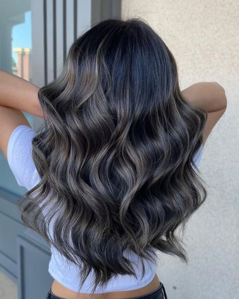 Ash Brown Highlights on Black Hair Black Hair With Brown Highlights, Ash Brown Highlights, Highlights On Black Hair, Dark Black Hair, Long Hair Highlights, Black Brown Hair, Balayage Blond, Black Hair Balayage, Dark Brunette Hair