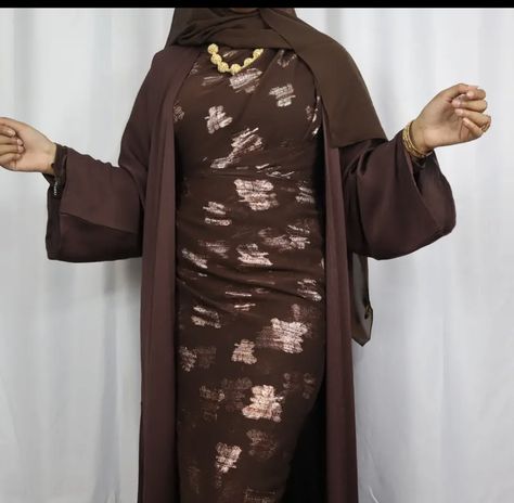 Somali Guntino With Abaya, Somali Guntino, Somali Clothes, Somali Clothing, Bold Fashion Outfits, Dirac Somali, Somali Culture, Somali Girl, Somali Wedding