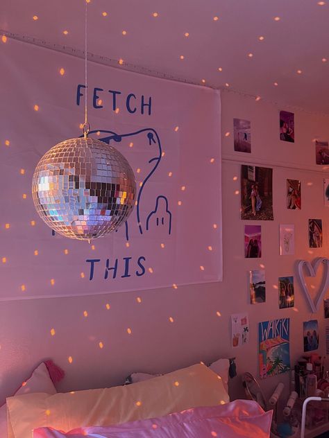 Mirrorball Bedroom, Disco Dorm Room, Disco Ball Room Decor, Dorm 2023, Dorm Room Desk, Disco Ball Decor, Dorm Inspo, Dorm Room Inspiration, Dorm Ideas