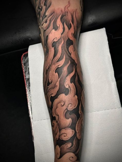 Japanese Gap Filler Tattoo, Fire Japanese Art, Japanese Flames Tattoo, Japanese Fire Tattoo, Fire Dragon Tattoo, Japanese Arm Tattoo, Daruma Doll Tattoo, Japanese Leg Tattoo, Geometric Wolf Tattoo