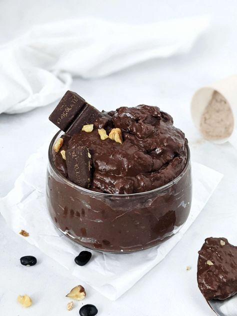 Edible Protein Brownie Batter made with Black Beans! (Sugar free) | Hayl's Kitchen Black Bean Brownie Batter, Healthy Brownie Batter, Brownie Batter Recipe, Protein Brownie Batter, Brownie Dip, Macro Desserts, Protein Brownies Recipe, Brownie Batter Dip, Macro Meal Prep