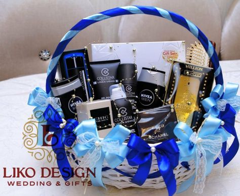 Gents Gift Ideas, Groom Kit Packing Ideas, Eidi Basket For Groom, Baat Pakki Gifts For Groom, Groom Gifts Packing Ideas Men, Engagement Kavidi Ideas, Mens Hamper Ideas, Engagement Hamper For Groom, Groom Hamper Ideas