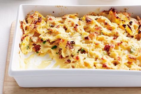 Carbonara Pasta Bake, Baked Carbonara Pasta, Carbonara Recept, Pasta A La Carbonara, Panini Recipes Chicken, Pasta Bake Recipe, Pasta Alla Carbonara, Chicken Shawarma Recipe, Chicken Tikka Masala Recipes