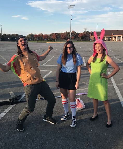 Bobs Burgers Halloween Costumes, Louise Belcher Costume, Bob's Burgers Halloween Costume, Bobs Burgers Costume, Bob's Burgers Halloween, Burger Costume, Bobs Burger, Trio Costumes, Matching Halloween Costumes