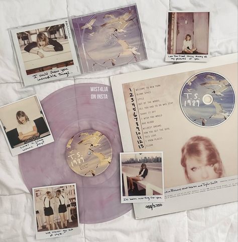 1989 Vinyl Aesthetic, Taylor Swift Records, Aesthetic Vinyl, 1989 Vinyl, Vinyls Aesthetic, Taylor Swift Record Vinyl, Taylor Swift Cds Aesthetic, Taylor Swift Vinyl, 1989 Vinyl Taylor Swift