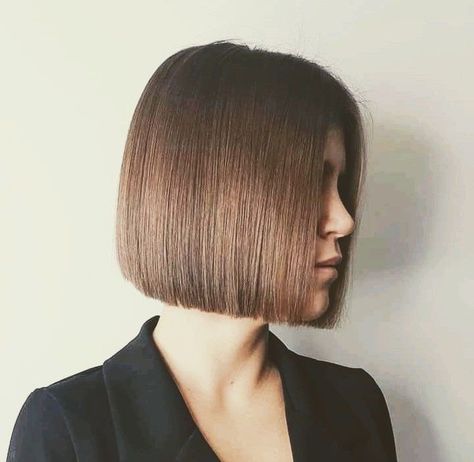 One Length Bob, One Length Haircuts, One Length Hair, Sleek Bob Hairstyles, Line Bob, Short Hair Model, Glass Hair, Bobbed Hair, Sleek Bob