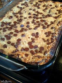 Makin' it Mo' Betta: German Chocolate Cake Bars Chocolate Cake Bars, German Chocolate Cookies, Chocolate Cookie Bars, Cake Brownie, Mixer Recipes, Brownie Desserts, German Chocolate Cake, Bar Cookies, Cake Bars