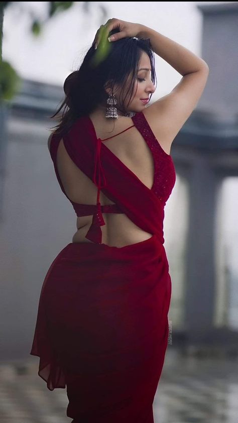 Bold Saree Photoshoot, Indian Photoshoot, Saree Photoshoot, Beautiful Dresses Short, Stylish Sarees, Bollywood Girls, Indian Actress Hot Pics, Beautiful Smile Women