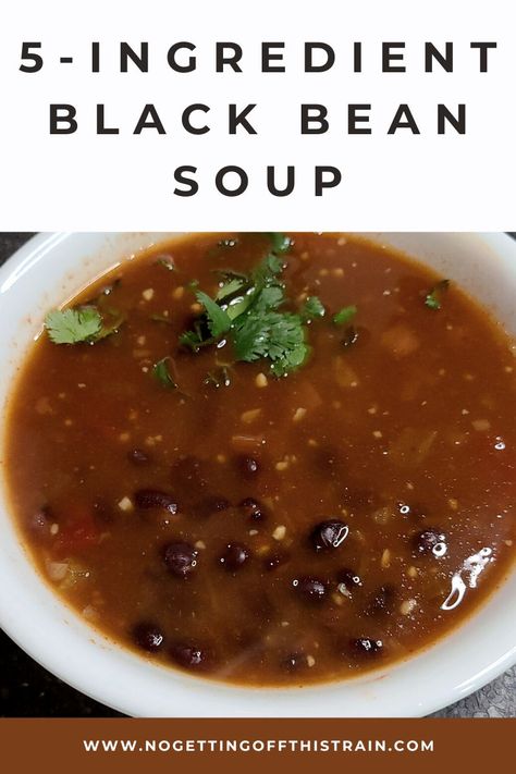 This 5-ingredient black bean soup is the perfect weeknight dinner AND great for a meal prep lunch for the week! Prep Lunch For The Week, Soup Quick And Easy, Potluck Meals, Lunch For The Week, Easy Black Bean Soup, Soup Quick, Meal Prep Lunch, Prep Lunch, Vegan Black Bean