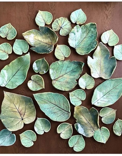 Ceramic Leaf, Slab Ceramics, Beginner Pottery, Paper Cutout Art, Pottery Workshop, Pottery Handbuilding, Leaf Bowls, Clay Crafts Air Dry, Ceramic Pieces