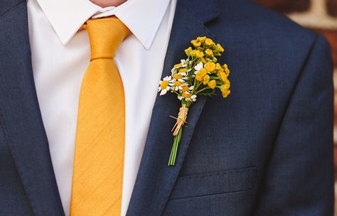 Emma and Michael’s  Quirky and Mismatched Barn Wedding. By Jess Petrie Blue Suit Yellow Tie, Yellow Tie Wedding, Yellow Groomsmen, Wedding Colors Navy, Trendy Wedding Colors, Blue And Yellow Wedding, Mustard Wedding, Deco Orange, Winter Wedding Table