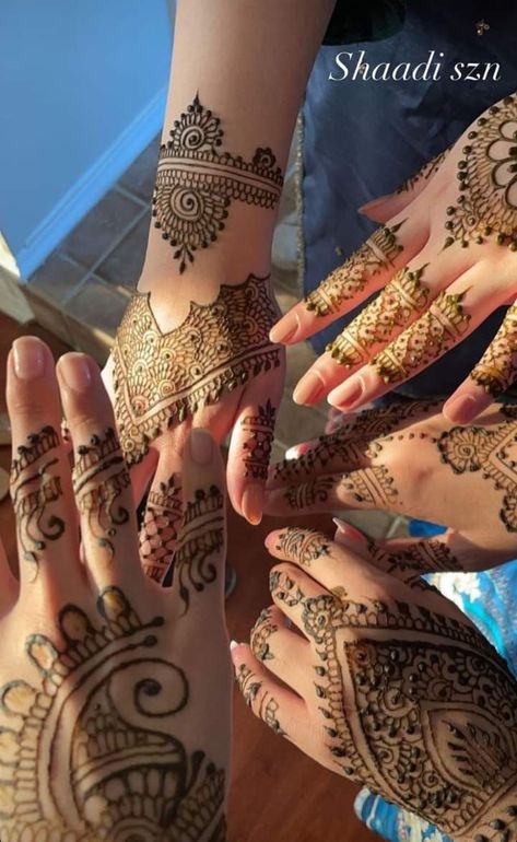 Desi Mehndi Aesthetic, Desi Shadi Aesthetic, Mehendi Snapchat Story, Aesthetic Eid Pictures, Mehandi Aesthetic, Wedding Aesthetic Indian, Shaadi Aesthetic, Mehendi Aesthetic, Shaadi Vibes