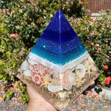 Glitter Beach Themed Pyramid - Etsy Pyramid Art, Resin Crafts Tutorial, Sand Stone, Resin Design, Epoxy Resin Crafts, Wooden Wall Hangings, Epoxy Resin Art, Diy Resin Art, Slip And Slide