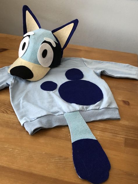 Diy Bluey Costume, Bluey Diy, Bluey Costume, Bluey Halloween, Diy Halloween Costume, Diy Costume, Diy Costumes, Kids Costumes, Halloween Diy