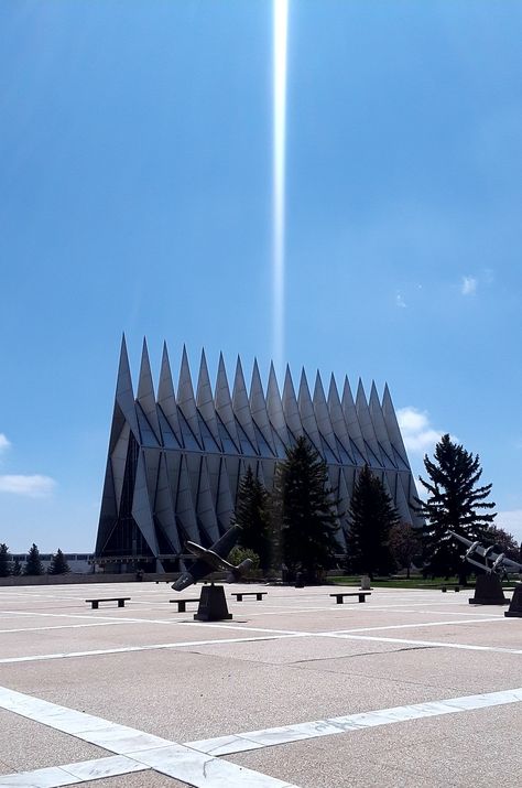 A visit to the U.S. Airforce Academy. Colorado Springs, Colorado Usafa Aesthetic, Air Force Ranks, Aeronautical Engineering, Air Force Fighter Jets, Joining The Navy, Military Aesthetic, Air Force Pilot, Military School, Air Force Academy