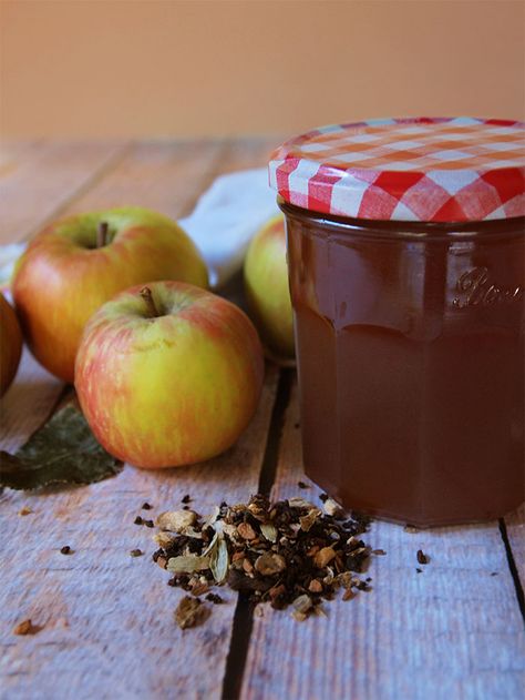 Bottle up the flavors of fall apple harvest in this Chai Apple Shrub. Just 5 ingredients to make this shrub that’s juicy and tart with just enough spicy warm flavors to make you want to cozy up on the couch with a good book. Perfect for cocktails. Chai Spiced Apple Cider, Chai Infused Vodka, Apple Pie Chai Tea, Chai Spice Apple Crisp, Apple Shrub, Apple Cinnamon Infused Bourbon, Shrub Drink, Fall Apples, Apple Harvest