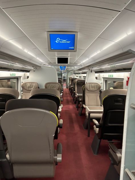 Eurostar Aesthetic, Paris To London, Aesthetic Travel, Camera Roll, Red Carpet, Carpet, London, Paris, Red