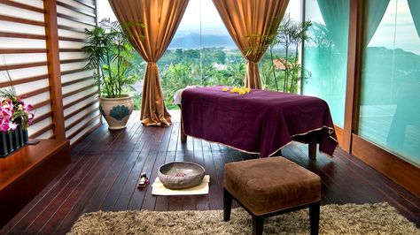 Luxury Spa Design, Spa Room Ideas, Massage Therapy Rooms, Spa Luxe, Reiki Room, Dreams Spa, Bali Resort, Spa Rooms, Seminyak Bali