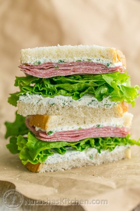 Sandwich With Cream Cheese, Salami Cream Cheese, Cream Cheese Sandwich, Cold Sandwich Recipes, Salami Sandwich, Salami Recipes, Cream Cheese Sandwiches, Cream Cheese Spread, Cheese Sandwich Recipes