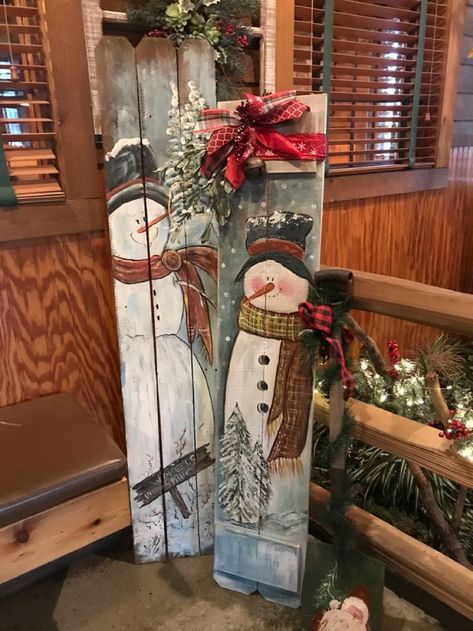 Snowmen Porch Leaners, Christmas Leaning Boards, Holiday Porch Leaner, Painted Ironing Boards, Painted Snowman On Wood, Christmas Porch Leaners, Christmas Paintings On Wood, Porch Leaners, Christmas Craft Show