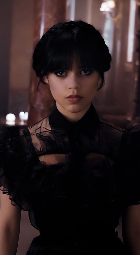 Wednesday Addams Images, Wednesday Addams Wallpaper, Addams Family Theme, Jena Ortega, Wednesday 2022, Attitude Status Girls, Wednesday Movie, Good Wednesday, Creepy Halloween Makeup