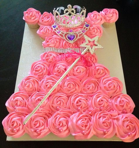 Princess Cupcake Dress Tutorial ! Can use for all Disney & Princess Parties ! Birthday Cupcake Cake Ideas, Cupcake Cake Ideas, Princess Birthday Cupcakes, Princess Cupcake Cake, Princess Dress Cake, Princess Cupcake Dress, Lemon Pies, Princess Cupcake, Pies Recipes